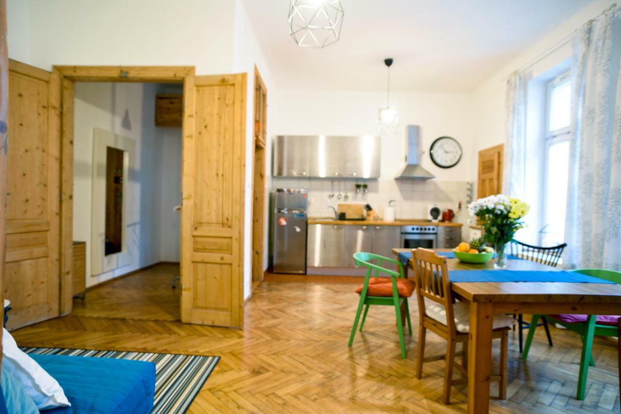 Large And Cozy Apartment 60 M2, Cracow Old Town Cracovia Exterior foto