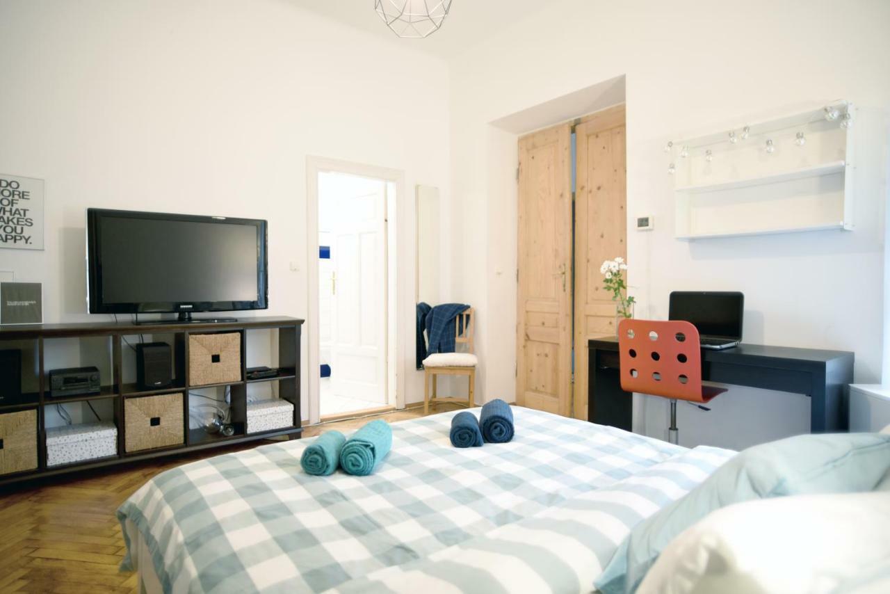 Large And Cozy Apartment 60 M2, Cracow Old Town Cracovia Exterior foto